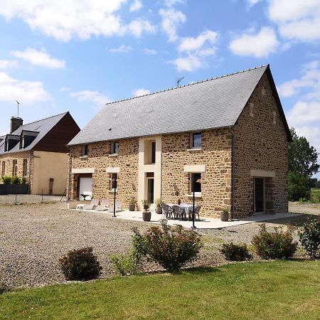 Mon Pré Vert Saint-Ellier-du-Maine Exterior foto