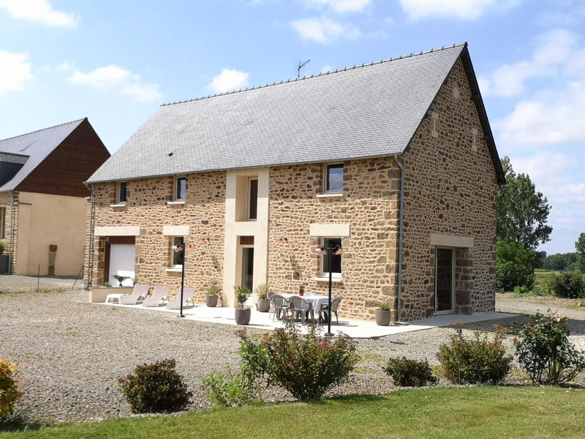 Mon Pré Vert Saint-Ellier-du-Maine Exterior foto